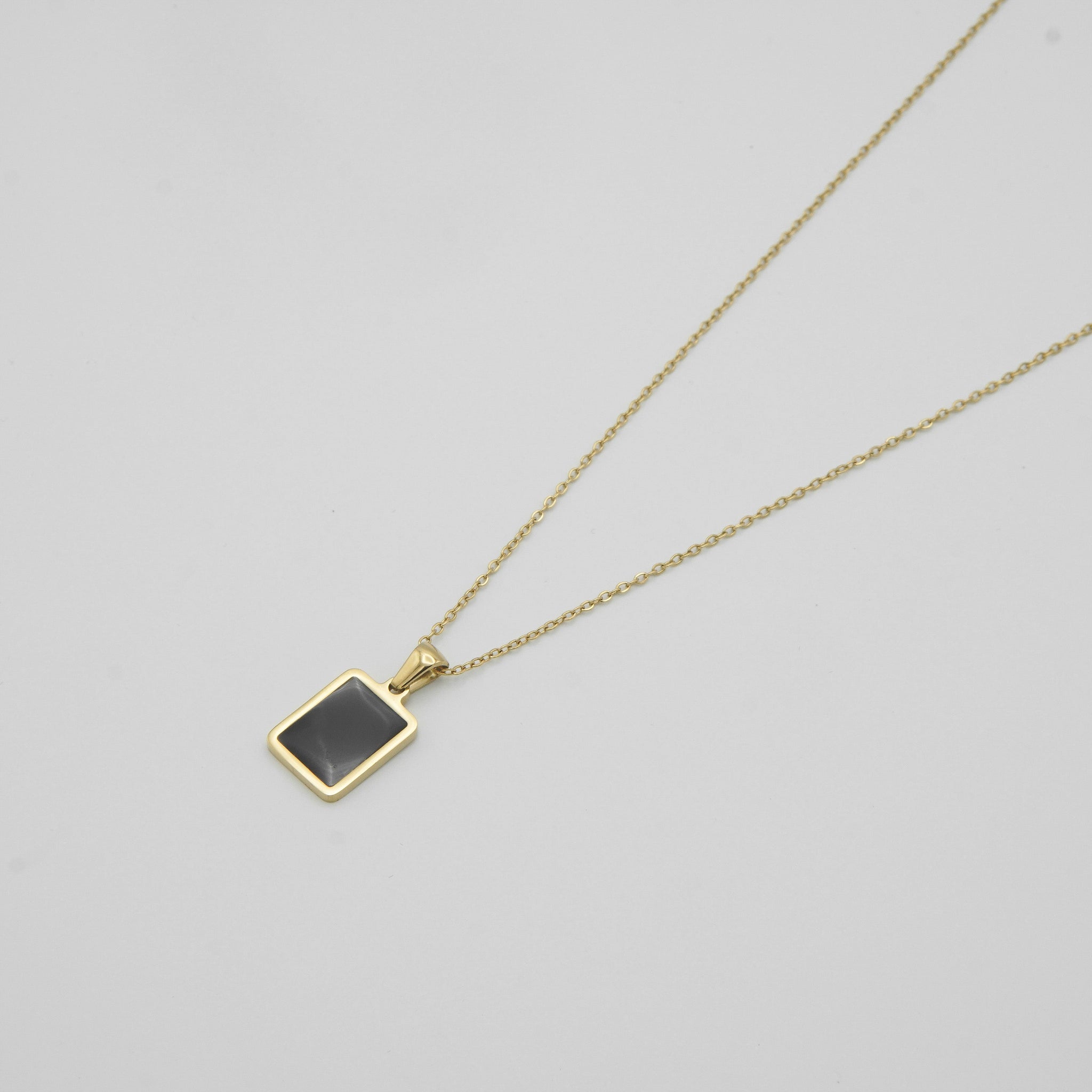 Black Signet Necklace |Gold|